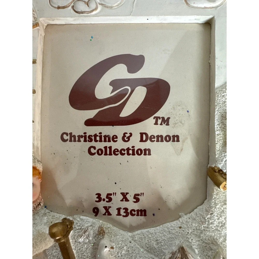 Christine & Denon Collection Winter Scene 3D Picture Frame 3.5x5 White Gold